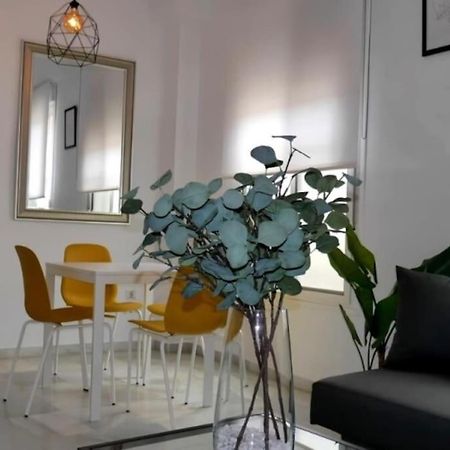 Malaga City One Bedroom Apartment By Namaste Elite 外观 照片